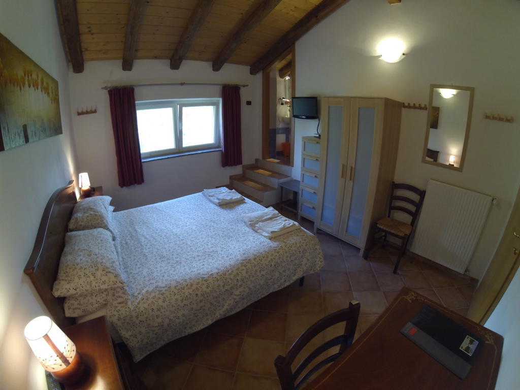 Buia Al Campo Di Sotto Bed & Breakfast חדר תמונה